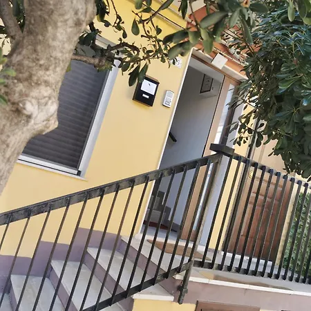 Midos דירה